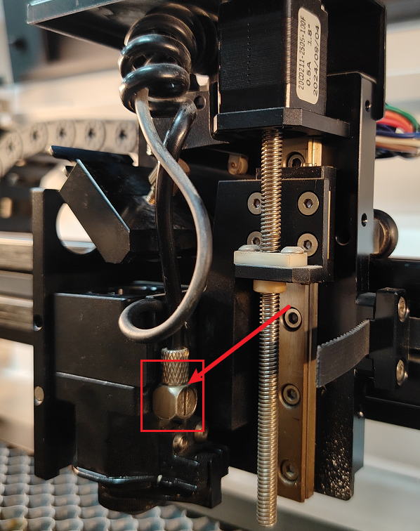 Air pipe securing screw location on X-series laser head