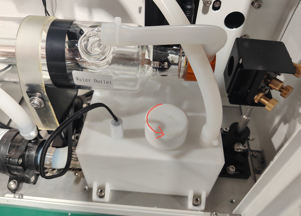 Opening the XT model external chiller cover