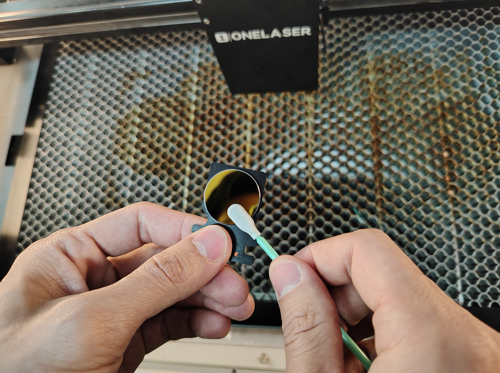 Cleaning mirror 1 in the X Series laser